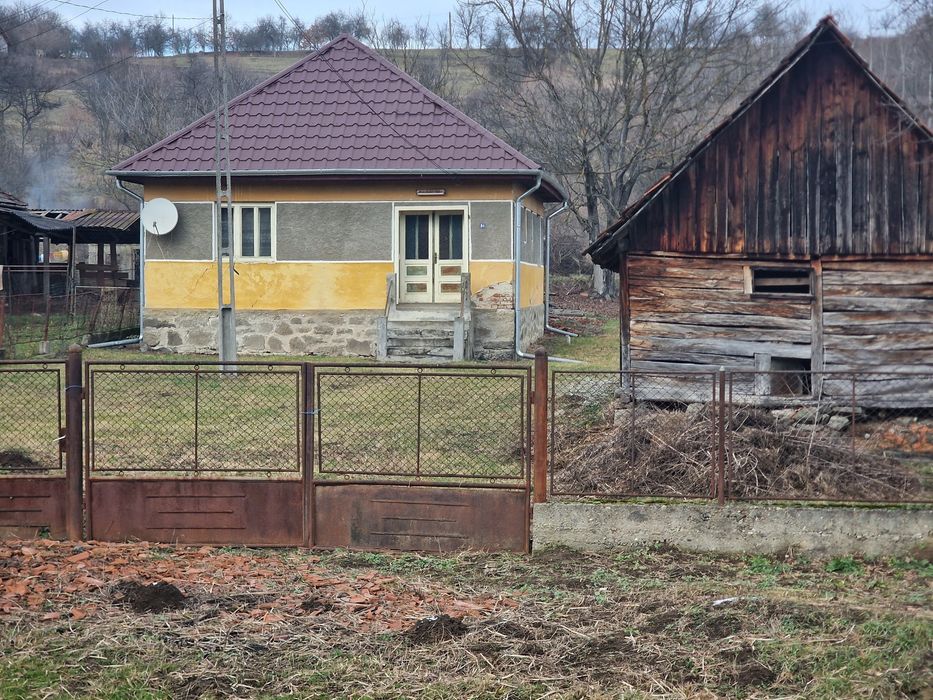 Vind Casa la Lunciu de Jos