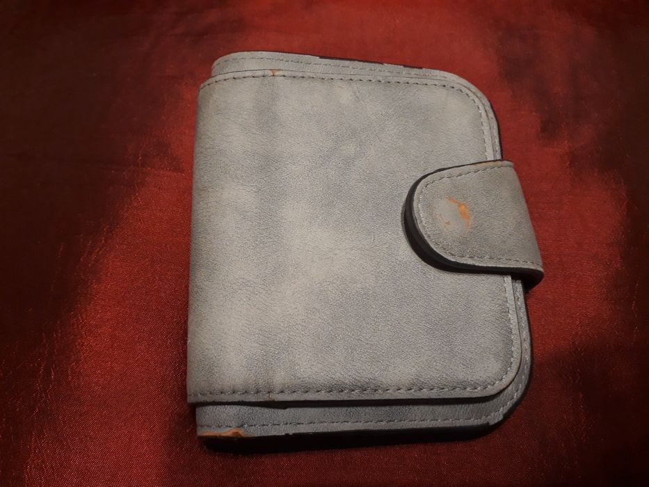 Дамско кожено портмоне