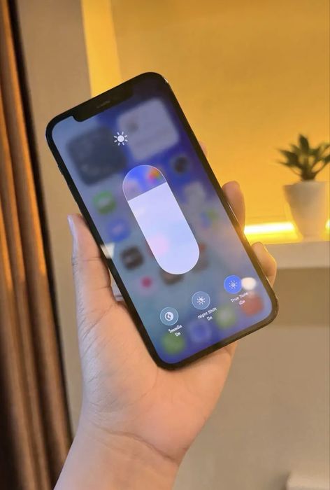 Iphone 12 Pro blue