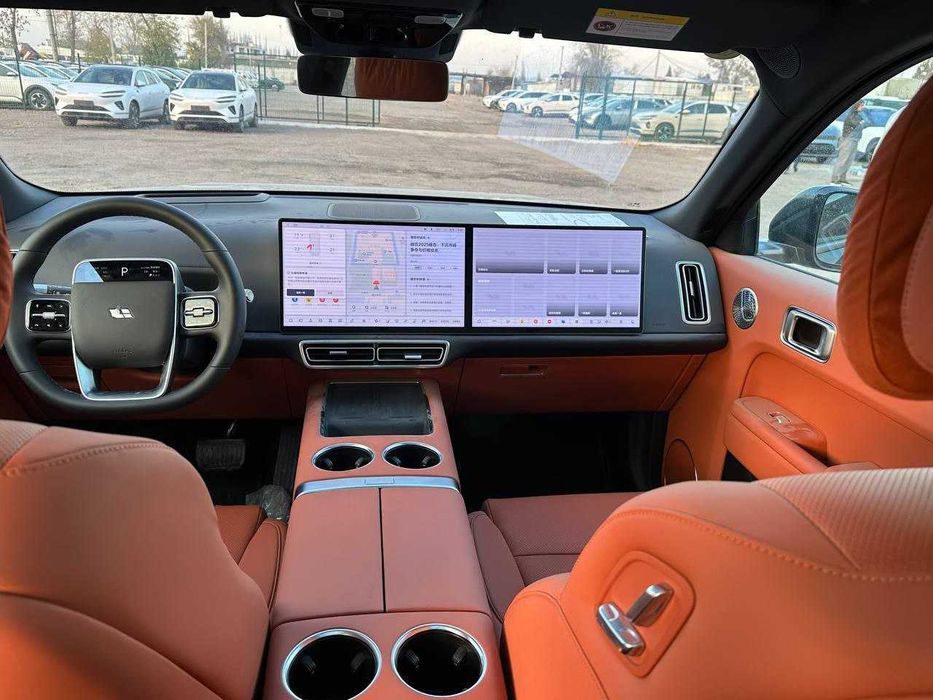 L9 Ultra Restyling 2025г Черный / Оранжевый! Без пробега! НД!