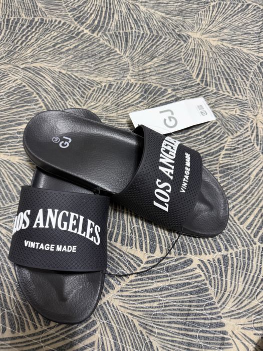 Летняя новая обувь