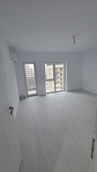 Apartment 4 camere nou, contract ANAF, din primăvară, ideal firma