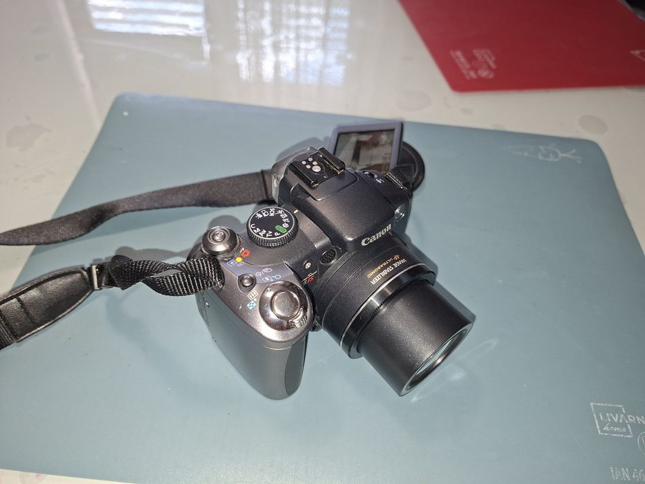 Canon PowerShot S5, 12 x zoom, card SD 16gb, Face Detection, ecran rabatabil