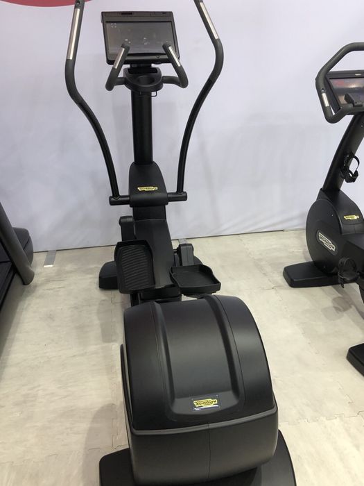 Depozit aparate fitness technogym