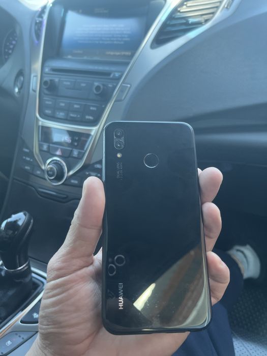 Мобилный телефон