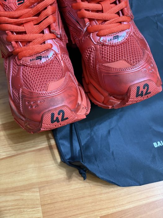 Balenciaga Runner 42