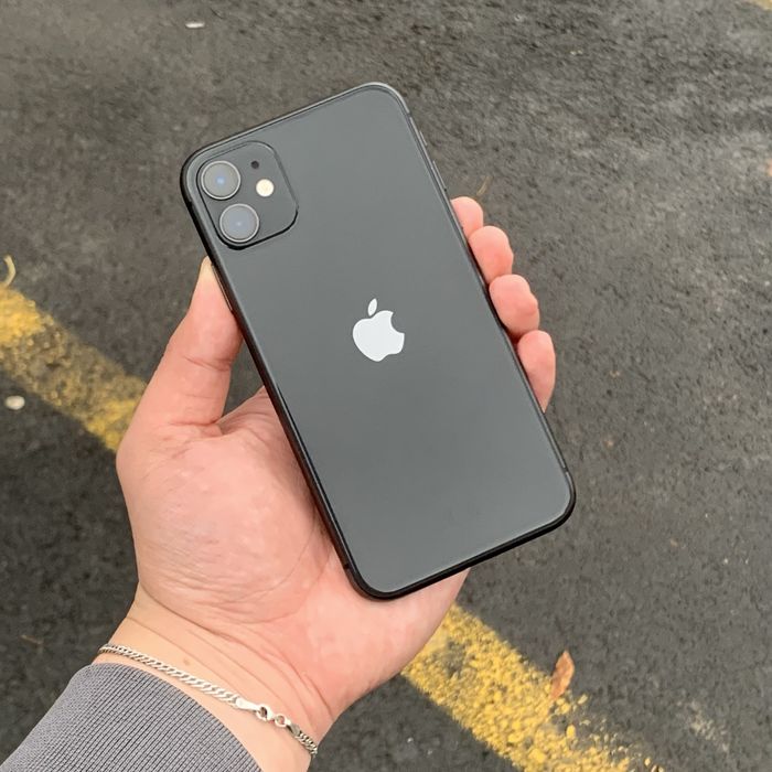 Iphone 11 128gb ideal 189$ srocni