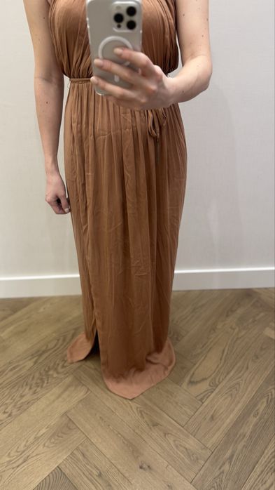 Продам платье срочно