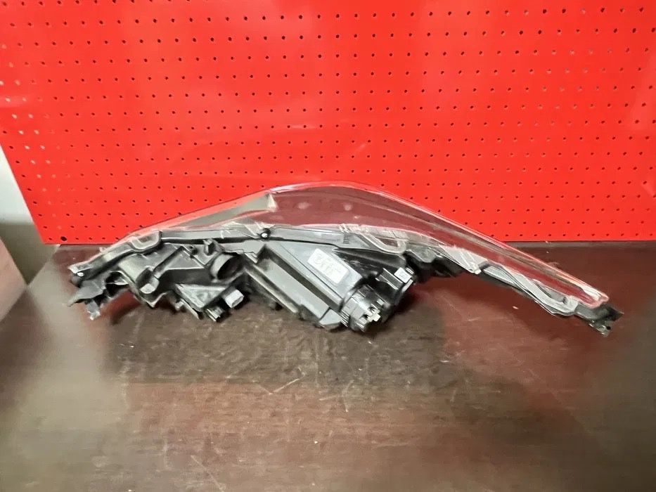 Far dreapta full led Toyota Corolla E21 sedan an 2019-2022