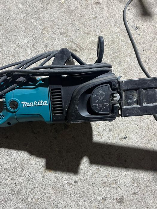 Drujba electrica Makita