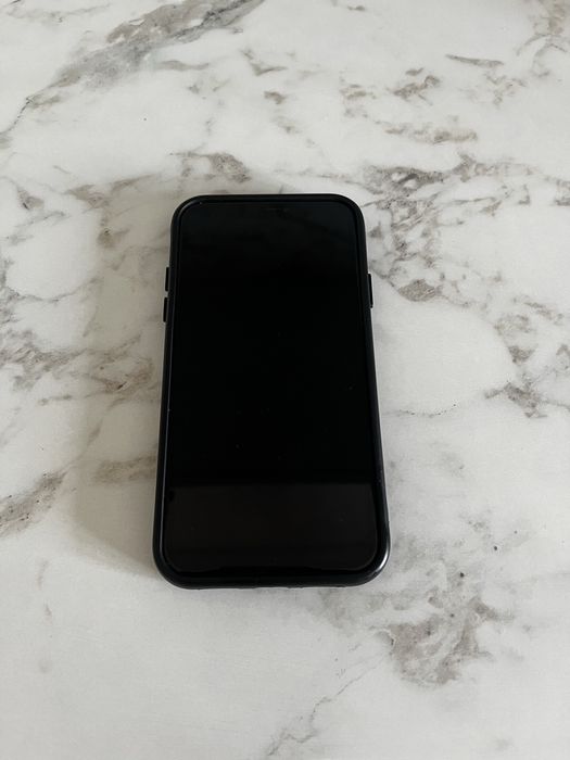 iPhone 11 Продается