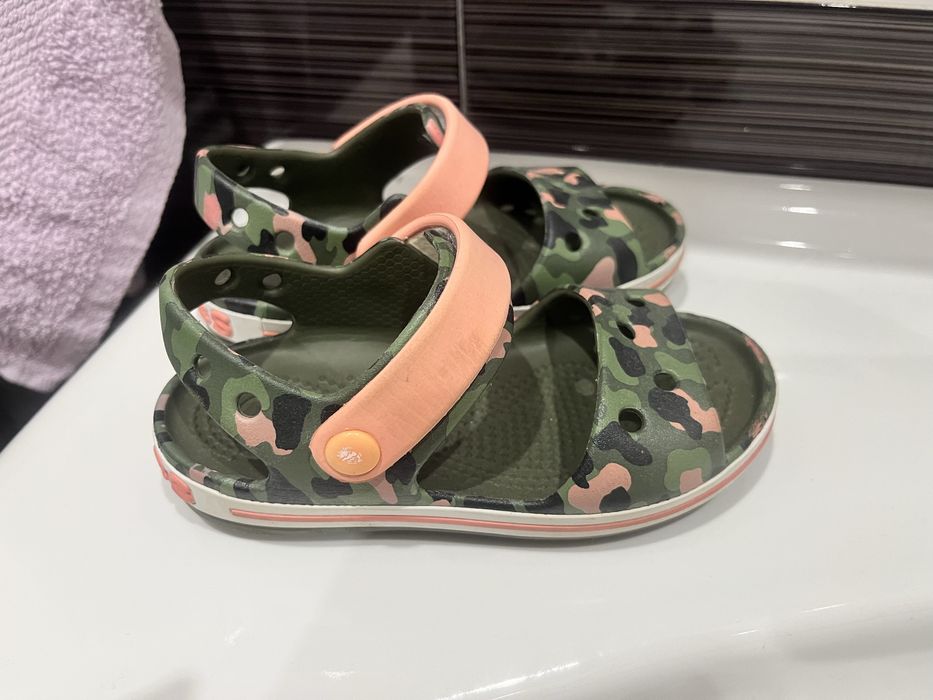 Crocs ДЕТСКИ САНДАЛИ  р. 25-26