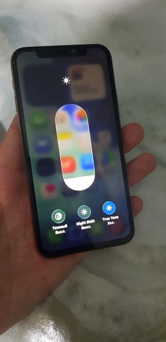 iphone 11 pro продам 52000