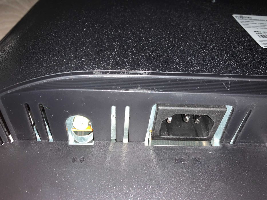 Monitor LCD Fujitsu, 19 inch