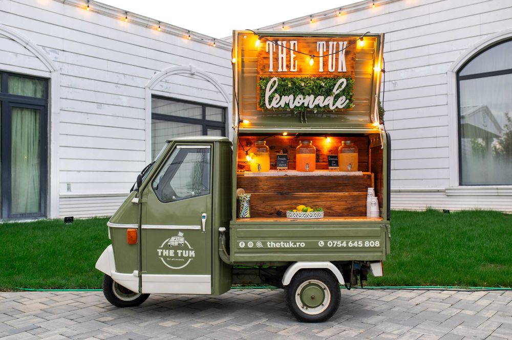 The Tuk - Cigar Bar | Lemonade Bar | Prosecco Bar | Ice Cream Bar