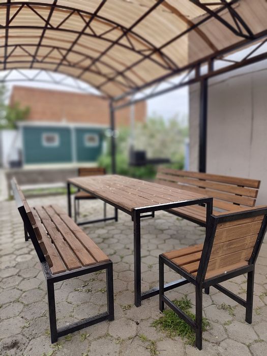 Скамейки, лавочки