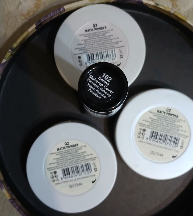 Продам пудру, тоналку Gabrini