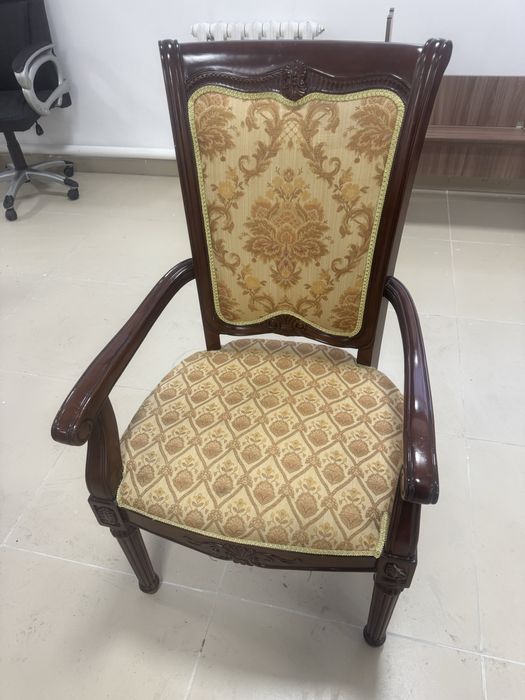 Продам стулья