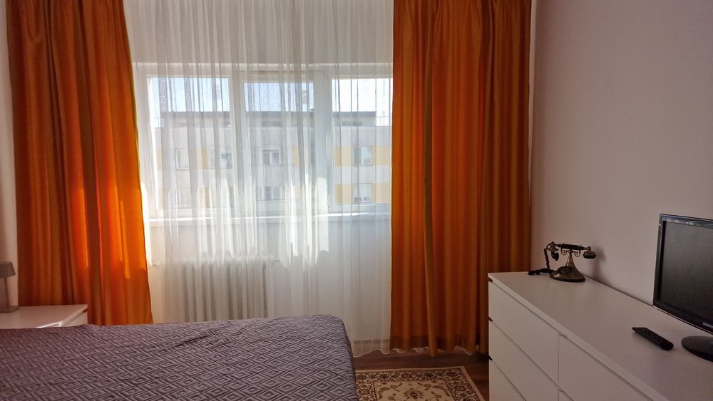 PARTICULAR, inchiriez apartament 2 camere in zona Chisinau / Mega Mall