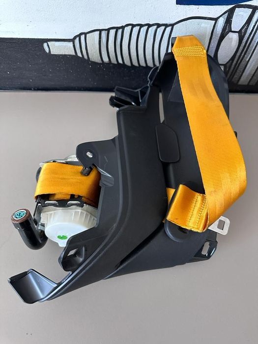 Centura spate stanga Volvo XC40 Polestar 32131223