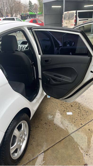 Ford Fiesta  stare buna … al 3 lea proprietar!