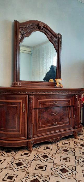 Спальный гарнитур