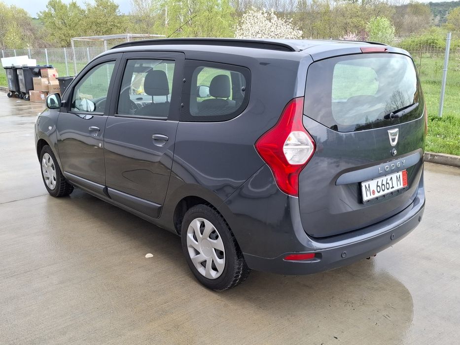 Dacia Lodgy an 2013 1.5 diesel 7 locuri Germania euro 5