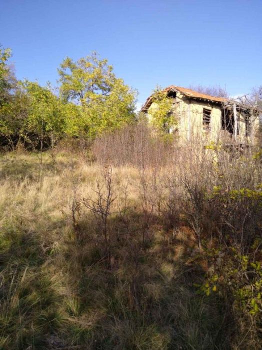 Стара къща с двор 829 м2