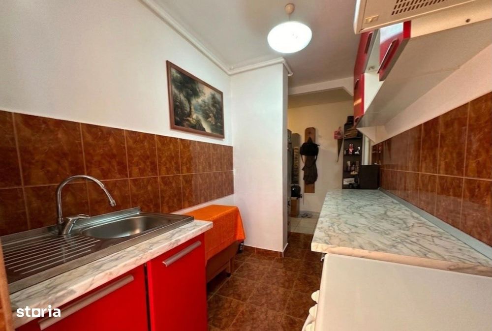 Apartament 3 camere decomandate | Astra | Etaj 1 | Zonă excelentă