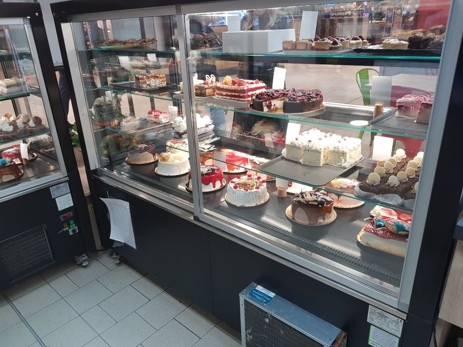 VITRINA Frigorifica Prajituri profesionale