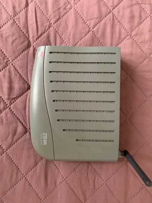 Сателитен приемник Sagemcom DS87 HD BTC, Безжични рутери tp-link и ZTE