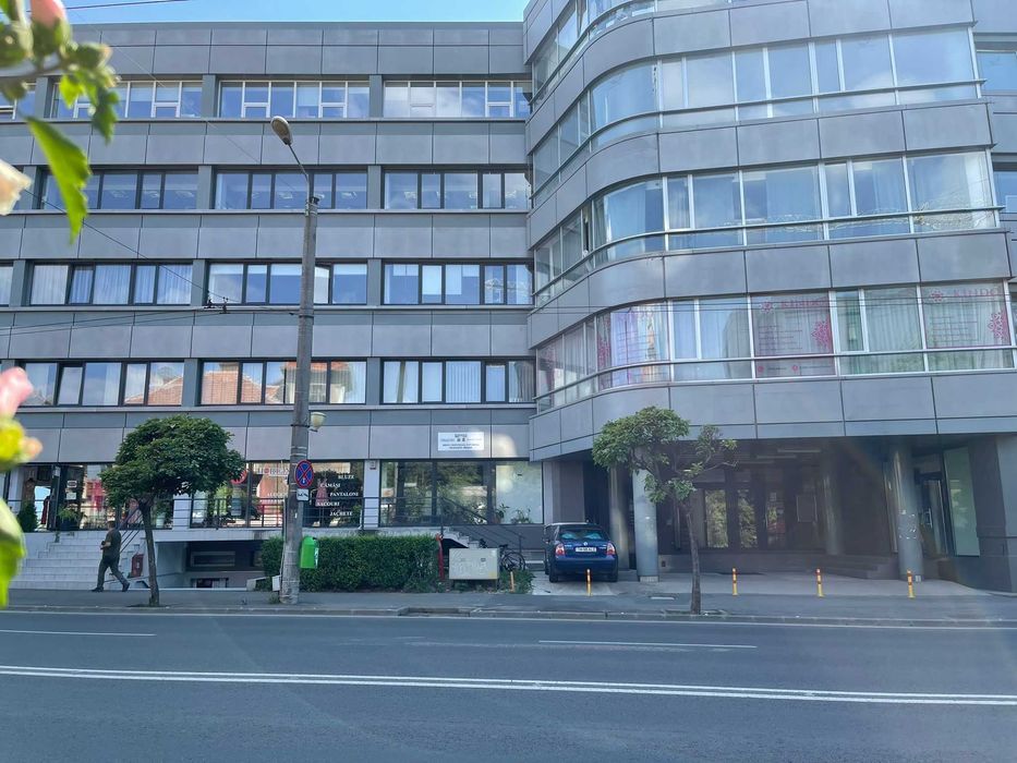 Piata 700, Unirii, SAD 66,45 mp, ultracentral, acces din strada