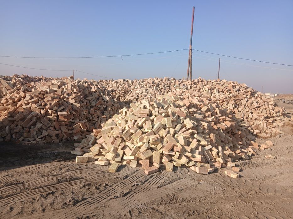 Pishgan gisht sotiladi