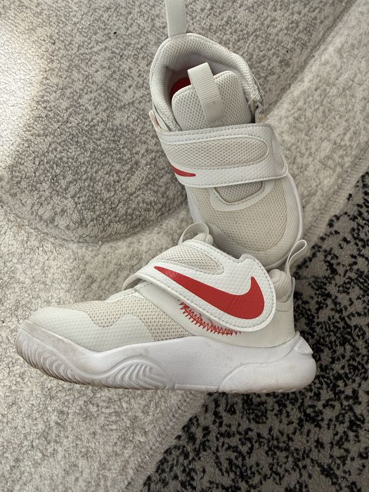 Дрехи за момиче