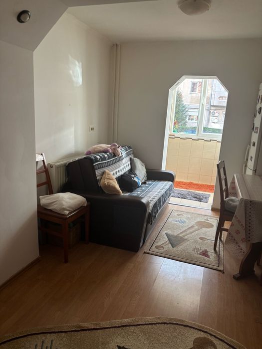 Apartament 2 camere transformat in 3