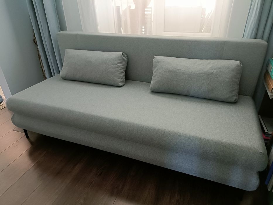 Vând canapea extensibila SOHO Momax