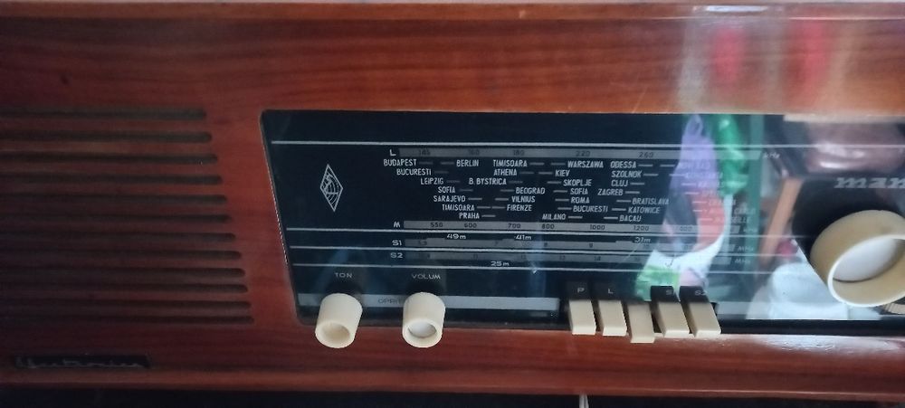 Aparat radio de epoca, Mangalia, functional