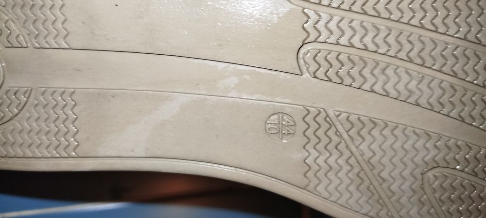 Продам мужские мокасины