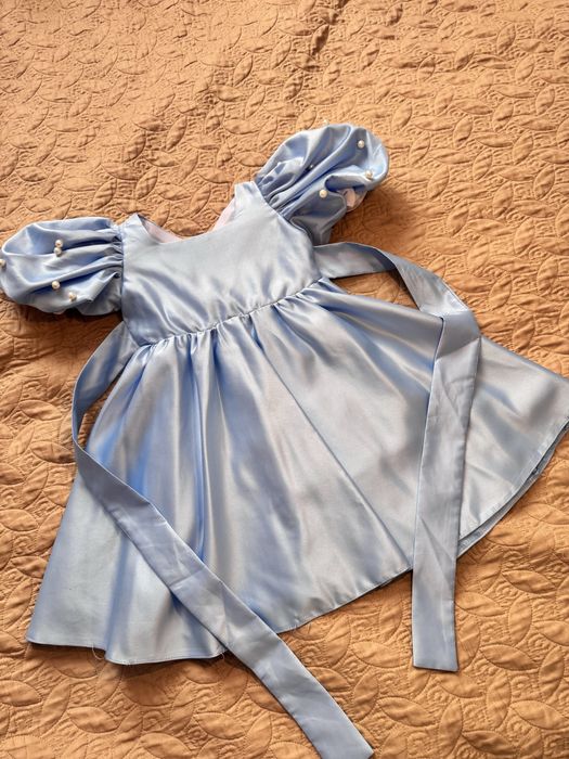 Продам платье для девочки