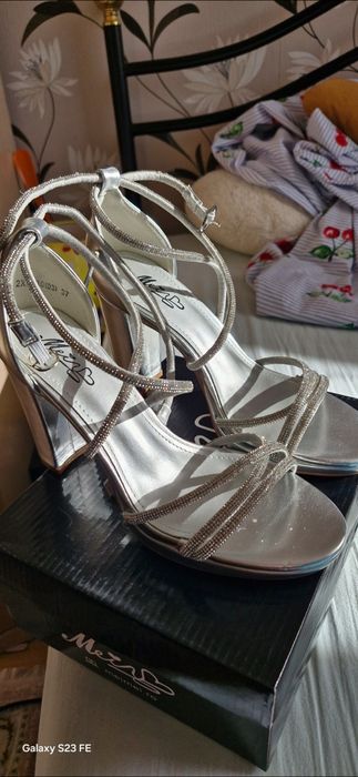 Sandale argintii elegante mar 37