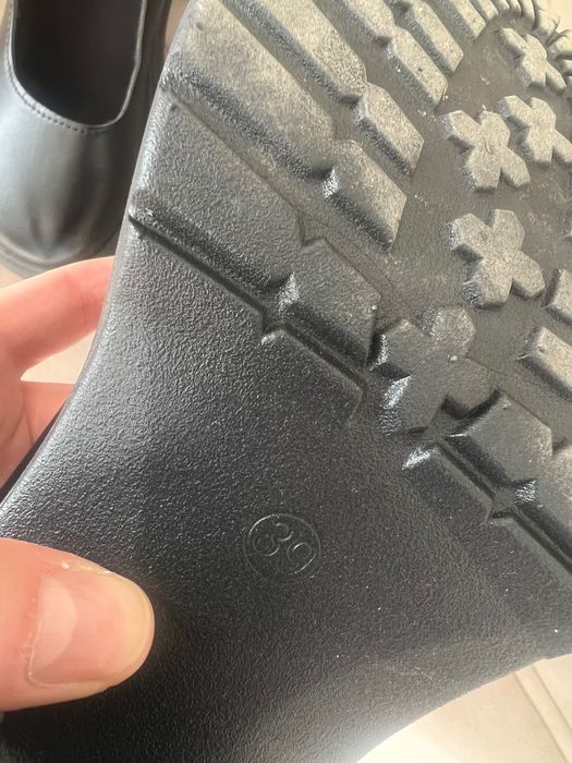 Черни обувки размер 39 еко кожа топ тренд