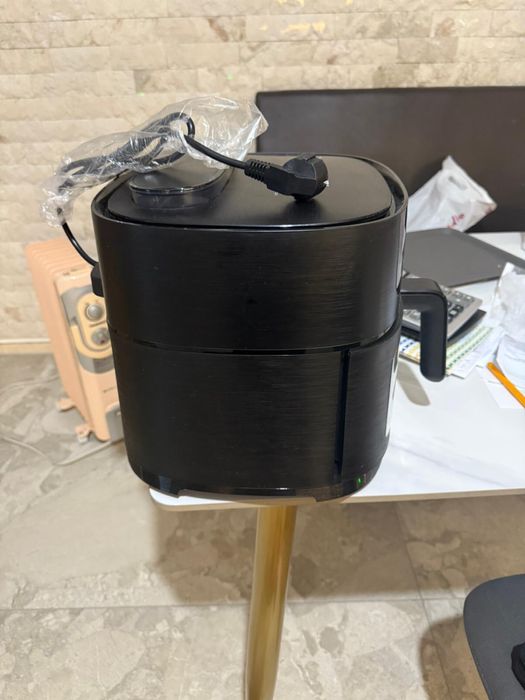 Friteuza cu aer cald Rohnson