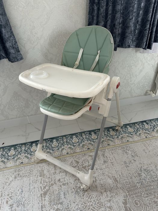 Детский стул для кормления