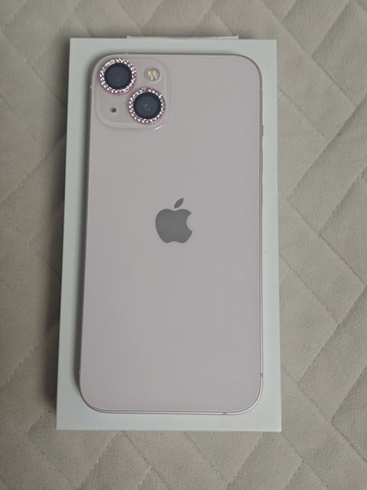 iPhone 13 / 128 / 100 %
