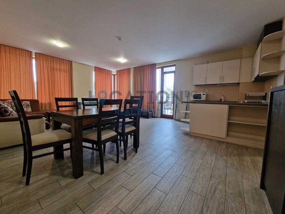 Продава се Тристаен апартамент в к.к. Златни пясъци - 179 кв.м за 1006 €/кв.м - Снимка #1