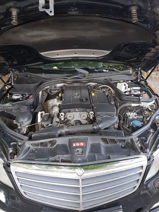 Mercedes E-200 NGT - фабричен метанов