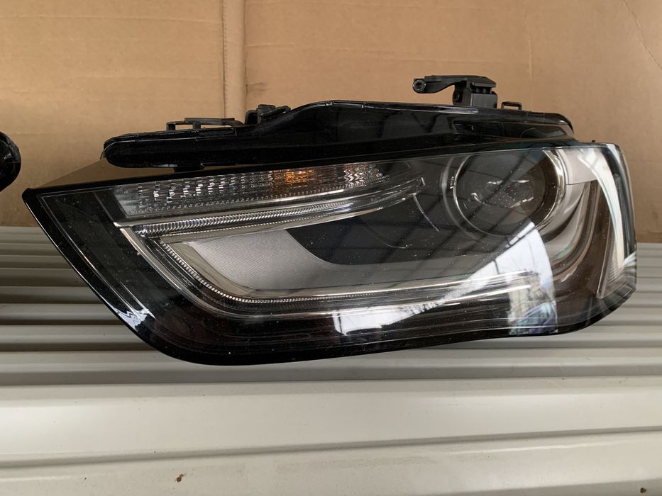 Audi A4 b8.5 Оригинални Фарове неубурудвани
