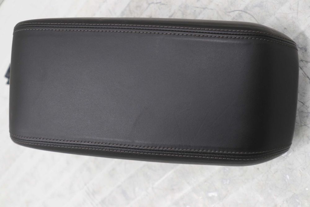 Подлакътник БМВ И3 BMW i3