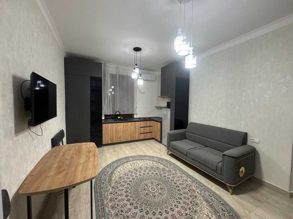 Аренда Ц-2 Евро 3-х комнат квартира 1200$ хозяин