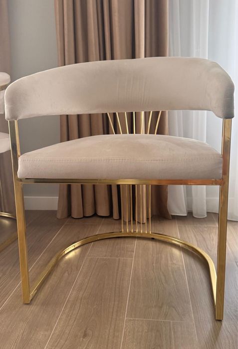 Scaune dining auriu / crem